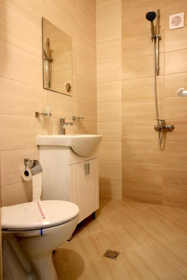 Къща За Гости Тони Zlatograd Ngoại thất bức ảnh