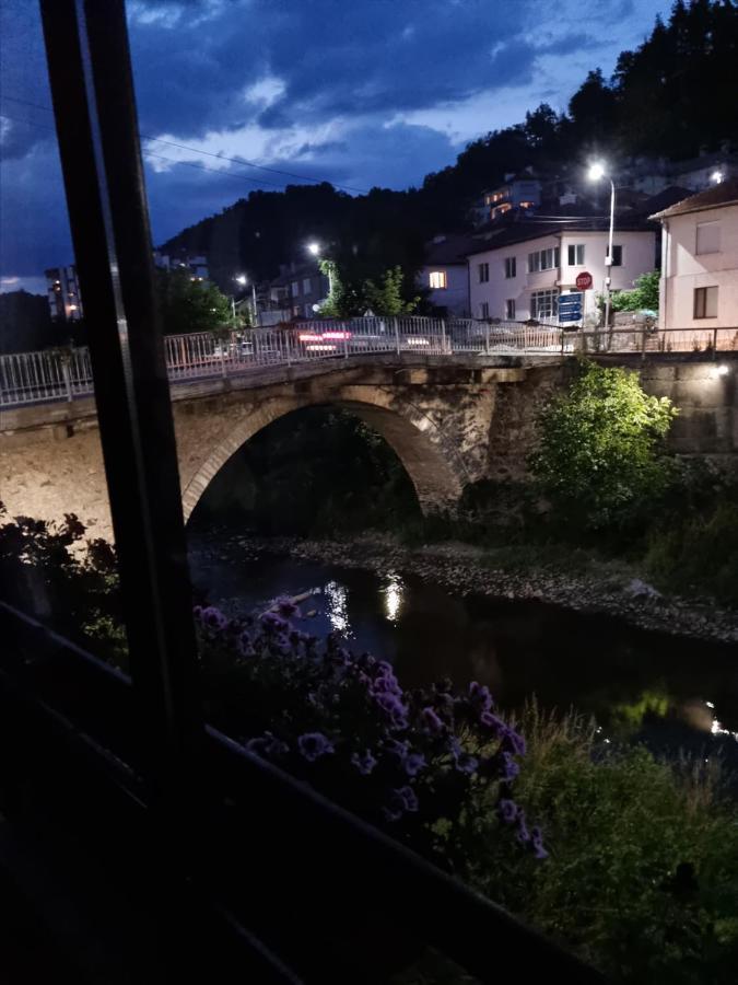 Къща За Гости Тони Zlatograd Ngoại thất bức ảnh